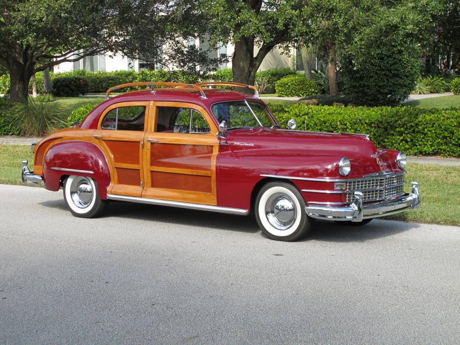  Chrysler Town & Country Windsor Sedan 1947 года  (фото 1 из 25)